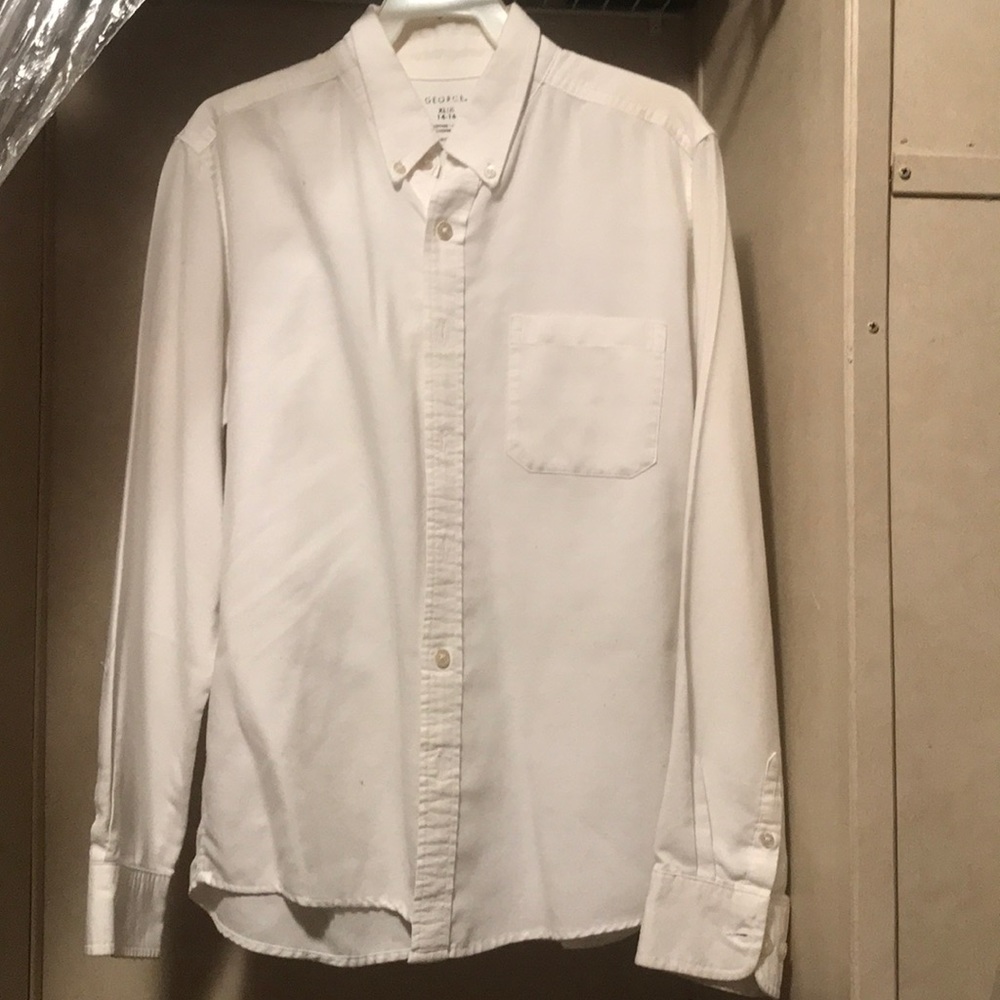 White George long sleeve button up shirt